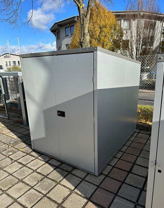 Rollatorbox Groß, von der Seite - Rollatorgarage