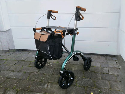 Saljol Carbon Rollator with full equipment