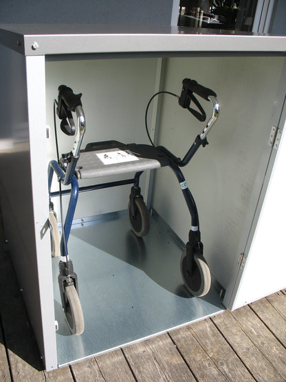 rollator in einer rollator box
