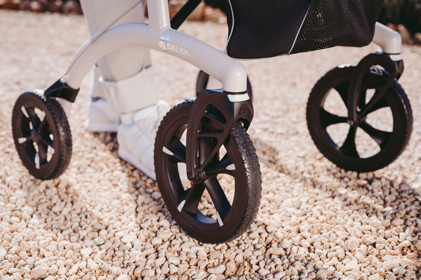 Saljol Allround Rollator mit Vollausstattung