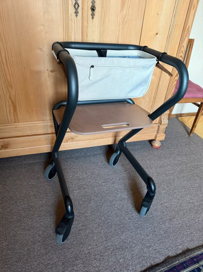 Saljol Wohnraumrollator gebraucht, Sitzhöhe 50 cm, von der Seite - gebrauchter Rollator günstig