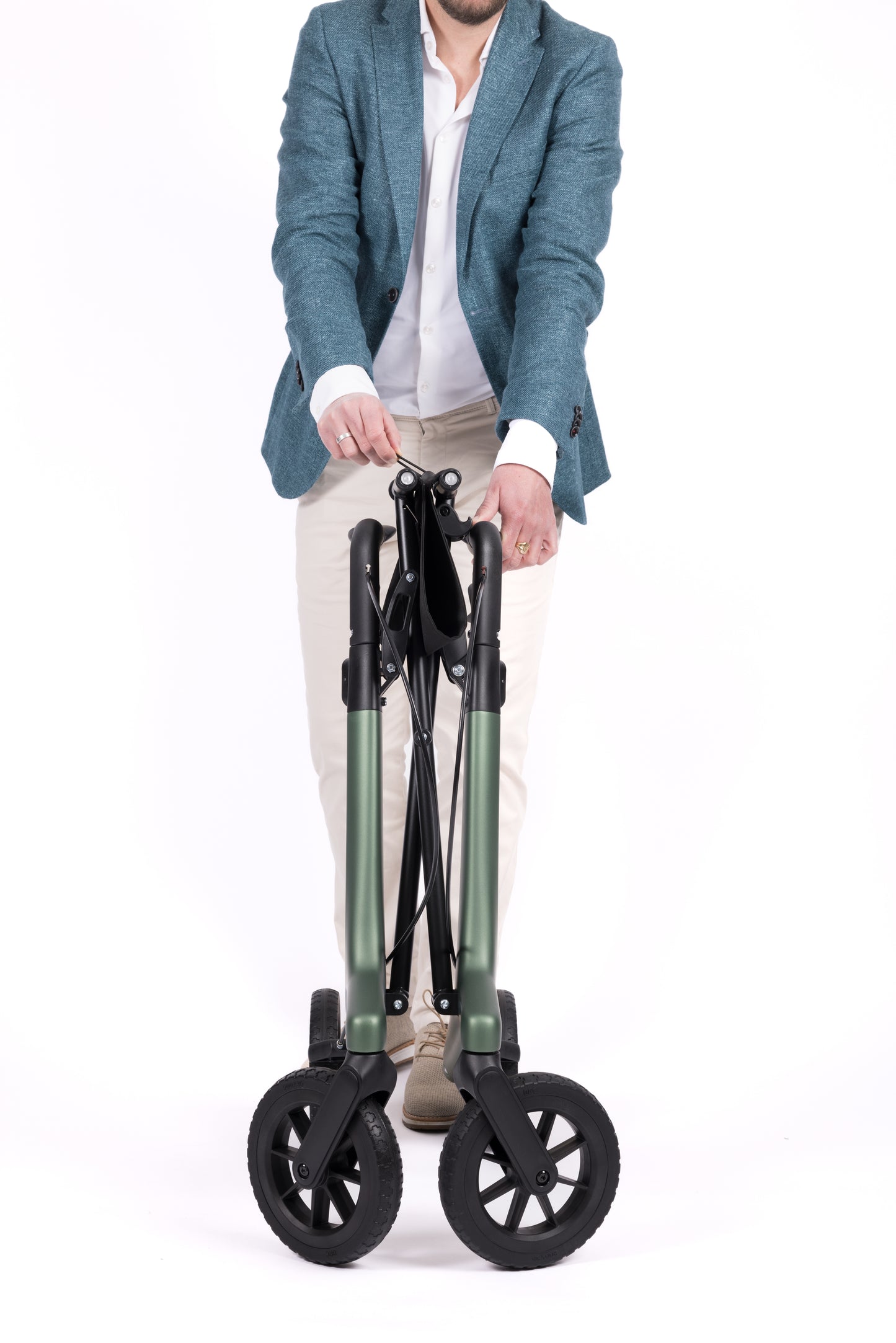 WheelzAhead Carbon All-In Rollator