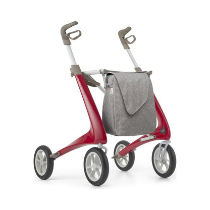 byACRE Carbon Ultralight Komfort Rollator in Erdbeerrot, Schrägansicht mit grauer Tasche