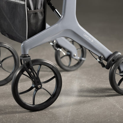 Carbonrahmen und Räder des Aero Walk Carbon in Graphit-grau