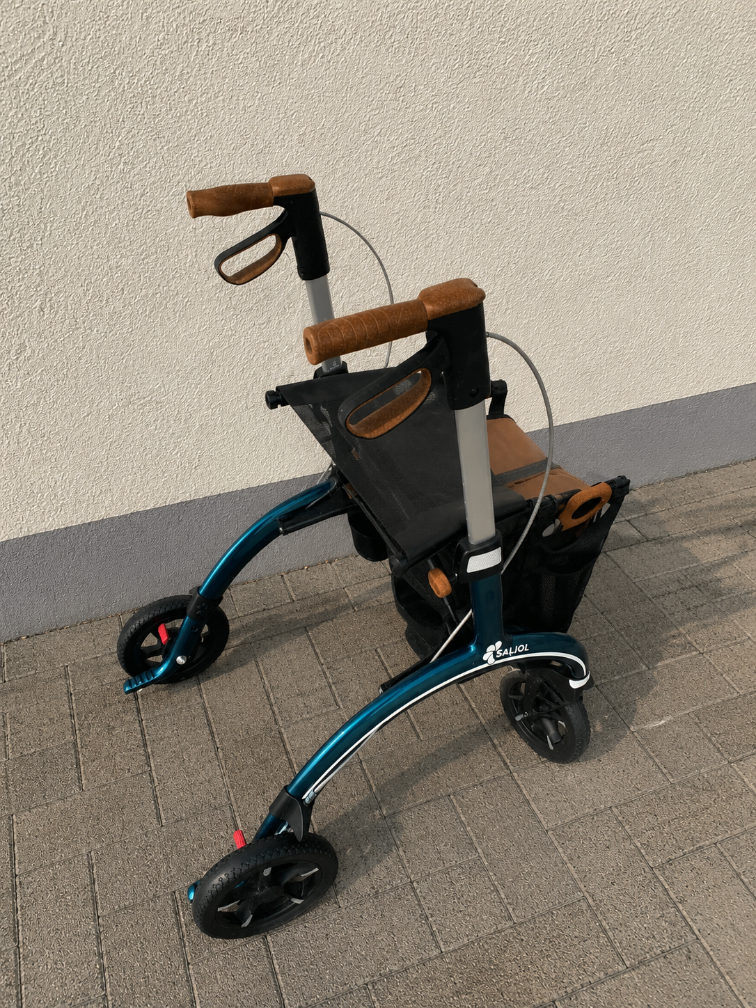 Saljol Carbon Rollator, Sitzhöhe 62 cm (Gebraucht)